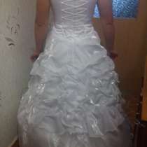 Продам свадебное платье, р-р46-50, в Симферополе