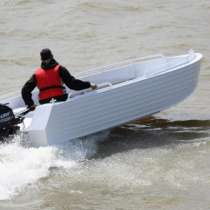 Продаем лодку (катер) Trident 450, в Ярославле