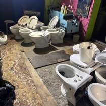 Продам судовые унитазы, в Мурманске