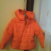 Продам б/у куртку на девочку 4-5 лет, рост 116, цвет красный, в г.Астана