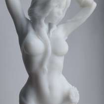 Статуэтка - Девушка с цветком. Высота 17см, в Москве