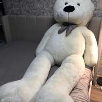 Большой медведь меховой, в Магнитогорске