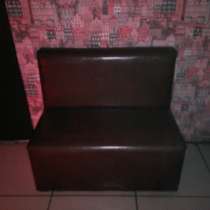 Продам стулья и диваны, в Москве