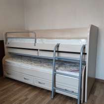 Двухъярусная кровать, в Голицыне