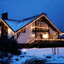 Монтаж новогодних гирлянд на фасад дома. Москва и область, в Москве