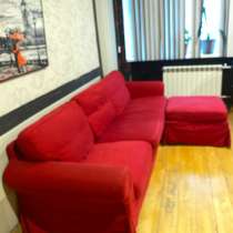 Большой угловой красный диван из ИКЕА, в Москве