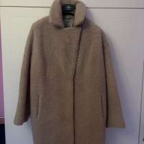 ПРОДАЕТСЯ ПАЛЬТО СНЕЖНАЯ КОРОЛЕВА, в Санкт-Петербурге