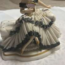 Фарфоровая статуэтка дамы в стиле рококо / XIX век, в г.Алматы