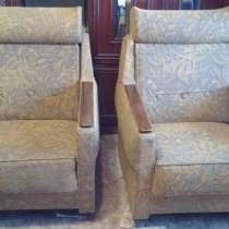 Два кресла, в г.Семей