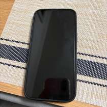 Продам айфон 13, в Москве