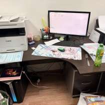 Стол из офиса 2 шт в наличии, в Москве