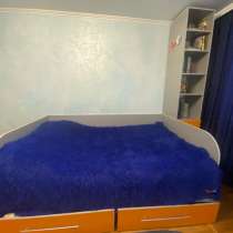 Мебель в спальную комнату б/у, в Армавире