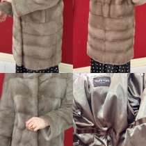 Шуба новая, в Москве