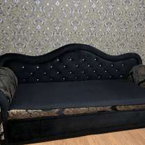 Раскладной диван за 8т состояние отличное, в Грозном