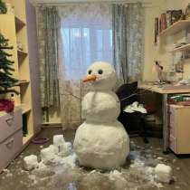 Делаю фотки с помощью ИИ, в Москве