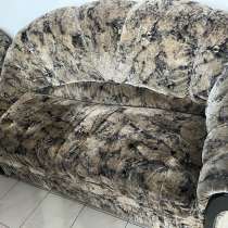 Раздвижной диван с креслами(2), в Владикавказе