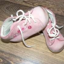 Ботиночки р.19 б/у на первые шаги, в Москве