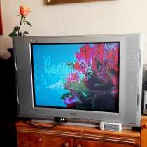 Телевизор Sanyo диагональ 72 см, в Барнауле