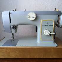 Швейная машинка Чайка 132М-33 бытовая, в Лениногорске