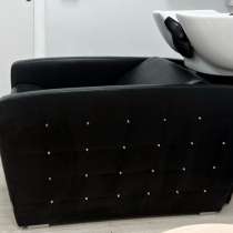 Срочно продаю мебель салона кросаты, в Долгопрудном