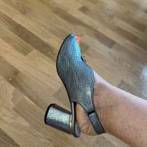 Босоножки, в Москве