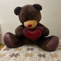 Плюшевый медведь с сердцем 65 см, в Санкт-Петербурге