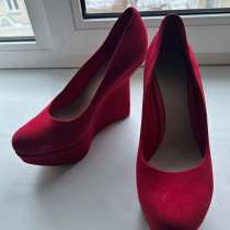 Обувь, в Санкт-Петербурге