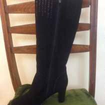 Продам зимние женские замшевые сапоги, в г.Мариуполь