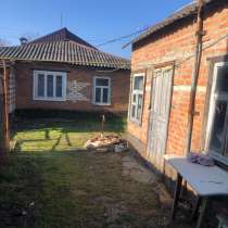 Продам 1/2 дома центр города Тихорецка, рядом все в шагово, в Москве