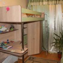двухярусную кровать-шкаф-стол Беларуссия, в Зеленограде
