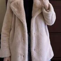Искусственная шуба Reserved, в Сургуте