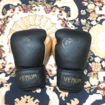Боксерские перчатки Venum 14 унции, в Махачкале