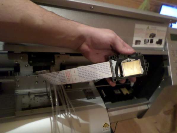 Экосольвентный принтер 1,6,плоттер для печати, широформатный в Москве фото 7