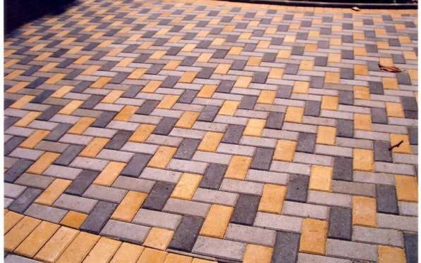 Укладка тротуарной плитки в фото 10