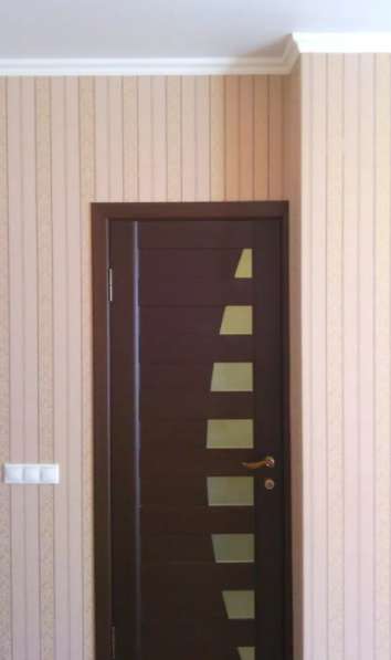 Установка дверей высокое качество в Комсомольске-на-Амуре фото 5