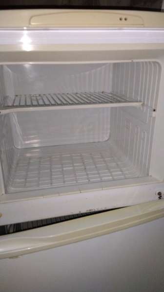 Продам холодильник в фото 4