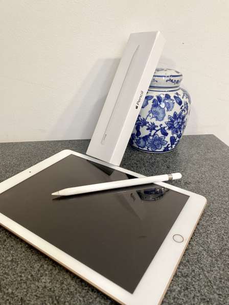 Продаю iPad, model A1954, 32GB и Apple Pencil (1-го поколе в фото 4