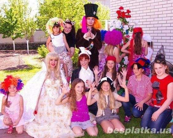 Ольга Уварова професійна ведуча в фото 10