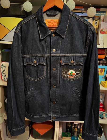 Авторская джинсовая куртка в Москве фото 6