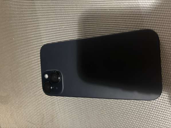 1Продаю телефон iPhone 15-й
