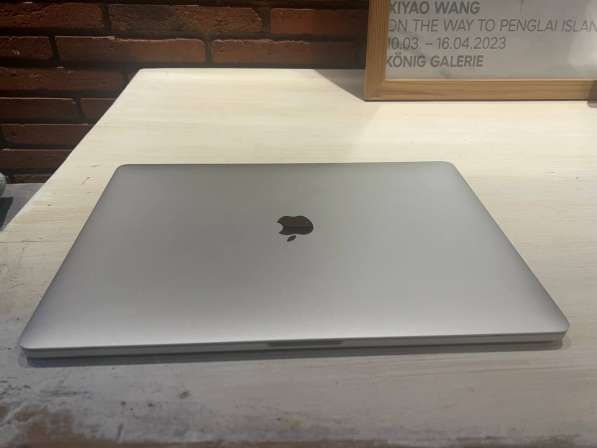Продам Macbook Pro 16'' 2019