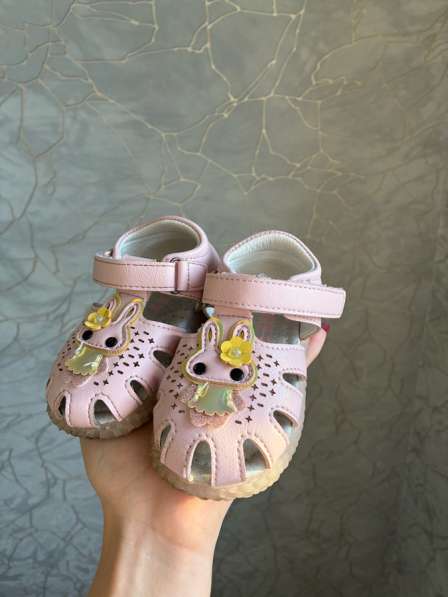 Сандали для девочки 21р в Ангарске
