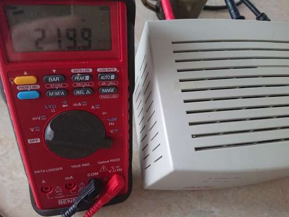 Стабилизатор напряжения APC Line-R в Челябинске фото 11