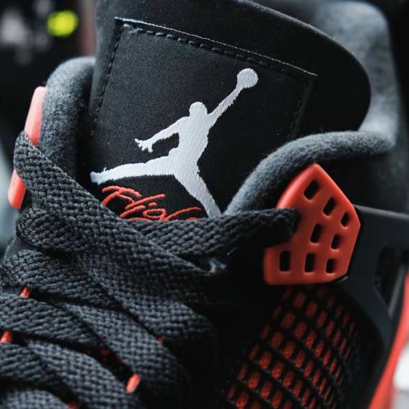 Кроссовки мужские Nike Air Jordan 4 Retro в Москве фото 6