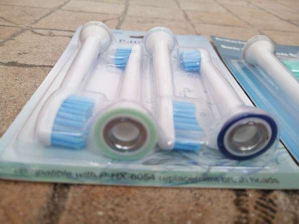 Электрические насадки для сменной зубной щётки, цена за 4 шт в фото 3