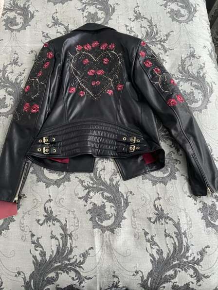 Кожаная куртка в Москве