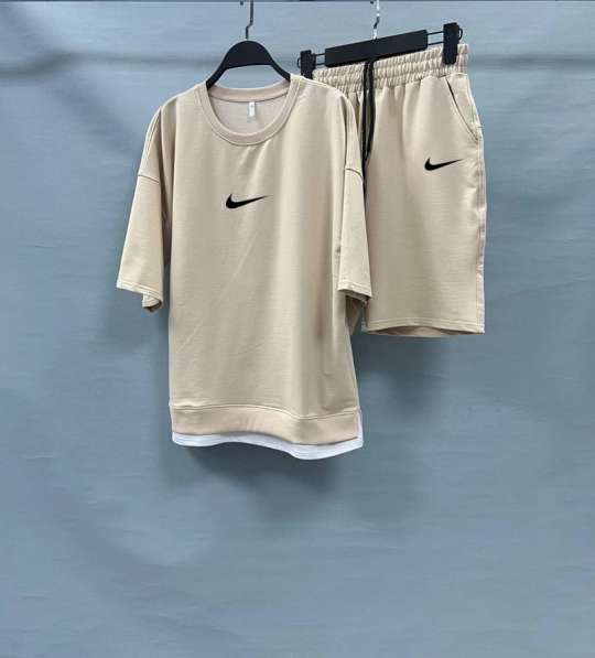 Футболка и шорты Nike