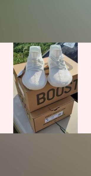 Кросовки Adidas YEEZY