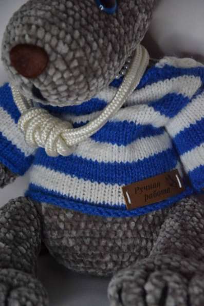 Волк моряк, связан из плюшевой пряжи? в Москве