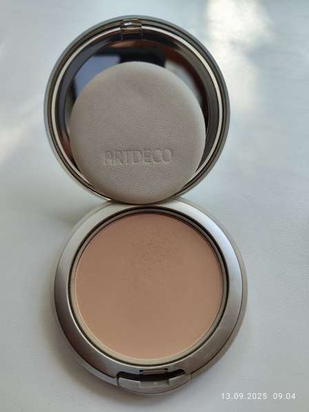 Пудра ARTDECO в фото 3